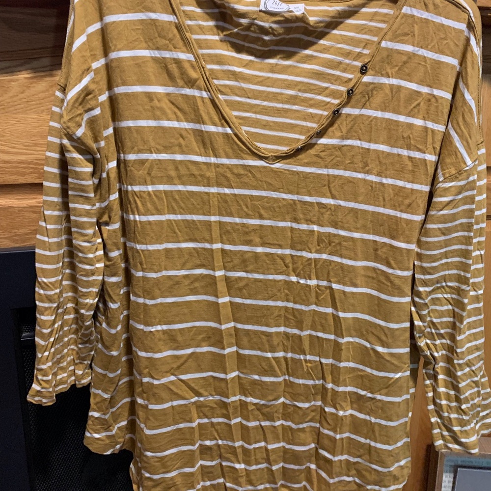 Maurices 24/7 mustard yellow shirt
